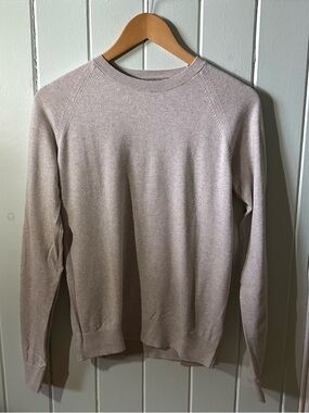 Banana Republic Factory Men's Crewneck Sweater in Light Taupe XS
